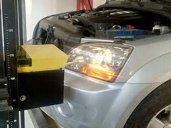 Seřízení a renovace světlometů